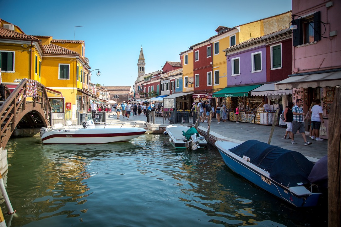 Best things to See and Do in Burano – A Guide to Burano with Kids – Enjoy the Islands of Venice, Italy