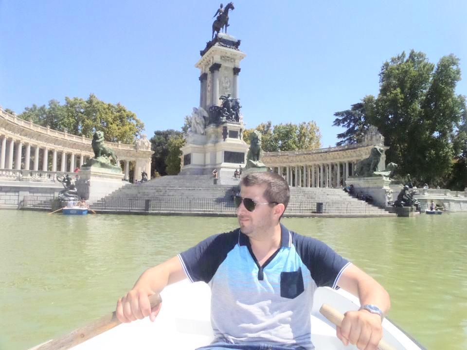 Madrid park boat
